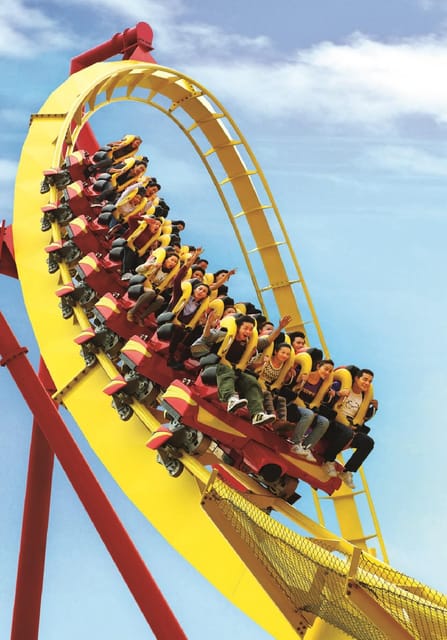 Hong Kong: Ocean Park Entry Ticket + Fine Dining @ Aquarium - Food and Beverage Options