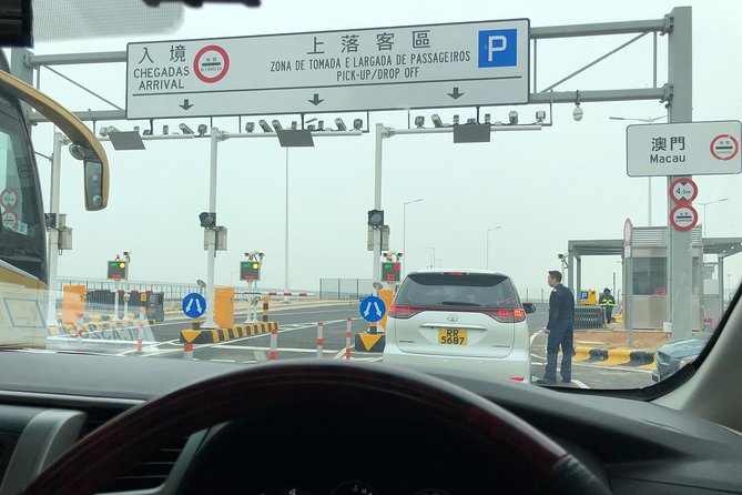 Hong Kong Private Transfer to Macau Hotel Over Bridge - Pickup and Drop-off Details