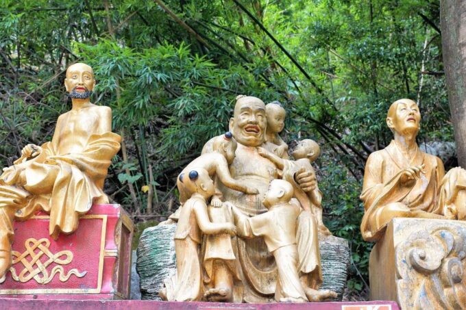 Hong Kong: Self-Guided Audio Tour - Cultural and Historical Landmarks