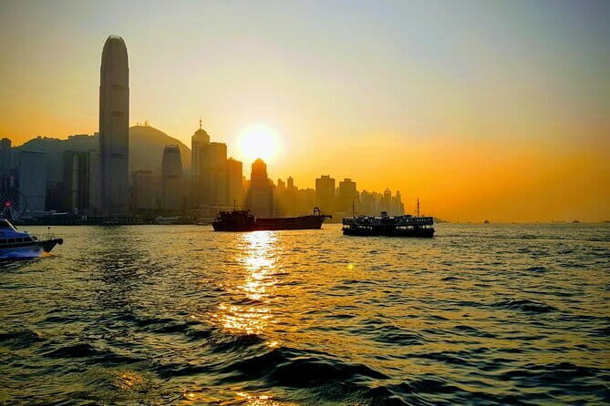 Hong Kong Street Food Tour with Locals - Dim Sum, Wonton & more - Who Should Book This Tour?