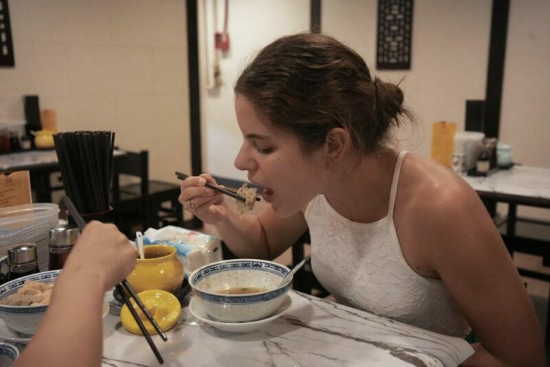 Hong Kong Street Food Tour with Locals - Dim Sum, Wonton - Key Points