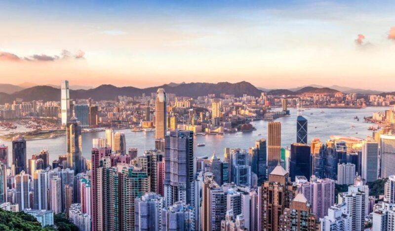 Hong Kong Unfolded: Streets, Skylines, & Secrets by Transit! - Key Points