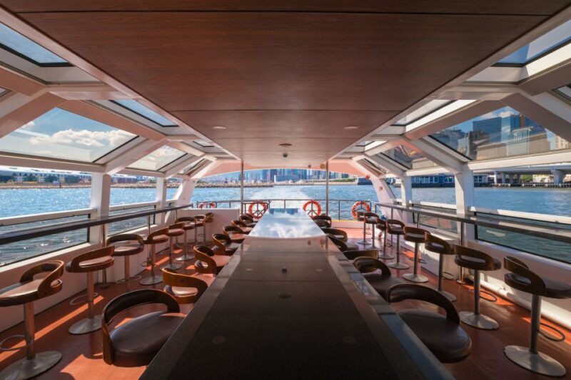 Hong Kong: Victoria Harbour Day or Sunset Cruise - Cruise Experience