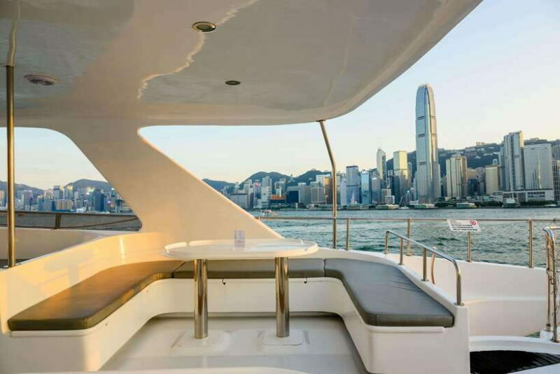 Hong Kong: Victoria Harbour Evening Cruise with Drinks - Who is This Tour Best For?