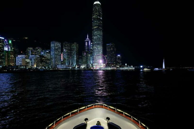 Hong Kong: Victoria Harbour Evening Cruise with Drinks - FAQs