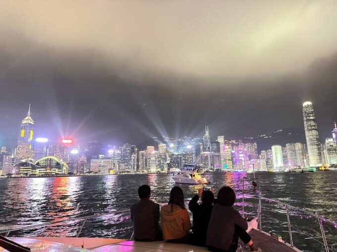 Hong Kong: Victoria Harbour or Symphony of Light Show Cruise - Customer Ratings and Feedback