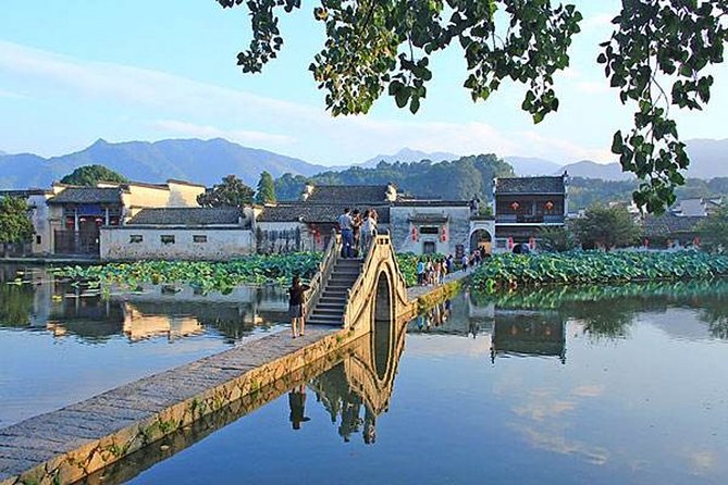 Hongcun Ancient Village Half-Day Private Tour From Huangshan - Good To Know