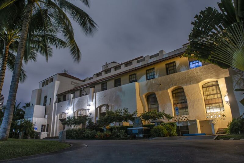 Honolulu Haunts: Ghosts and Spirits Walking Tour - Tour Guide and Reviews
