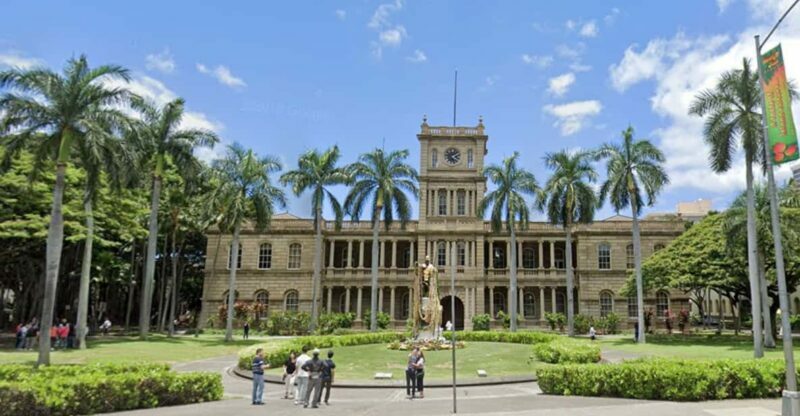 Honolulu: Island of the Gods Daytime Walking Tour - Key Points