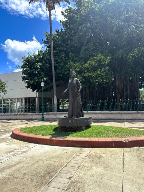 Honolulu: Pearl Harbor, USS Arizona Memorial and City Tour - Transportation and Services