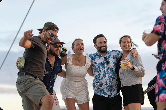 Honolulu Sunset Sail From Kewalo Harbor Including Drinks - Inclusions and Amenities