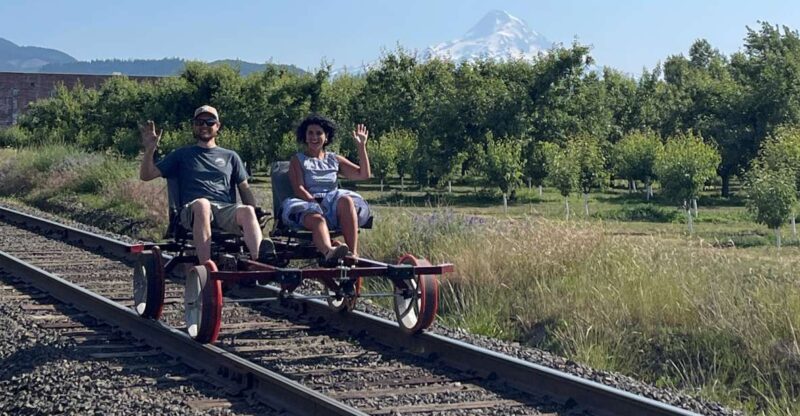 Hood River: Railbikes Experience - Key Points