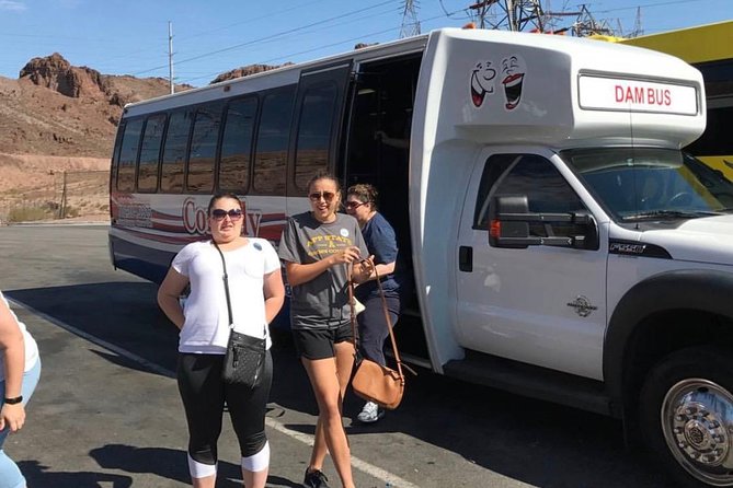 Hoover Dam Comedy Tour With Lunch and Comedy Club Tickets - Family-Friendly Features