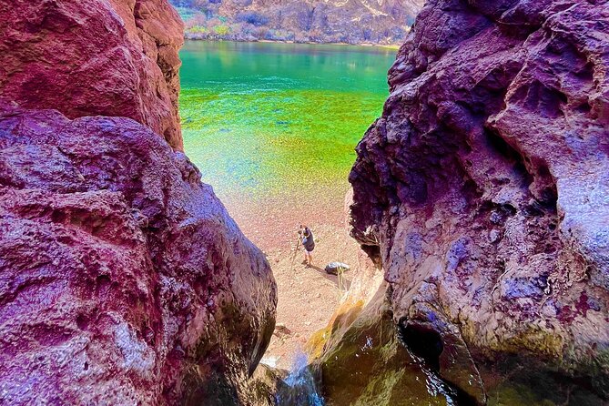Hoover Dam Kayaking Trip, 6 Hot Springs, 6 Caves, 4 Waterfalls - Kayak Options and Equipment