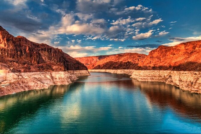 Hoover Dam Power Plant Tour - Marveling at the Engineering Feat
