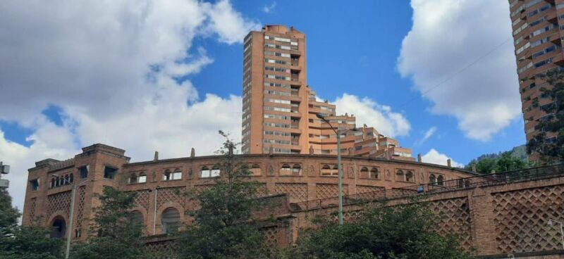 Hop on Hop off Bogotá - Panoramic City Bus - Highlights: Emblematic Buildings and Historical Places
