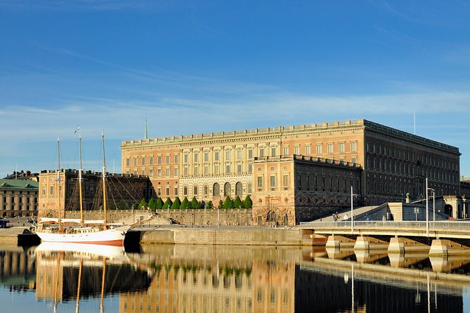 Hop-On Hop-Off Bus and Boat Ticket in Stockholm - Accessibility and Age Restrictions