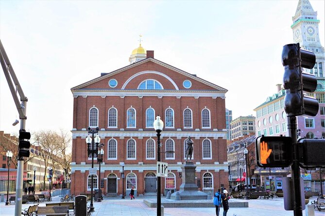 Hop-on Hop-off Sightseeing and Freedom Trail Walking Tour - Key Points