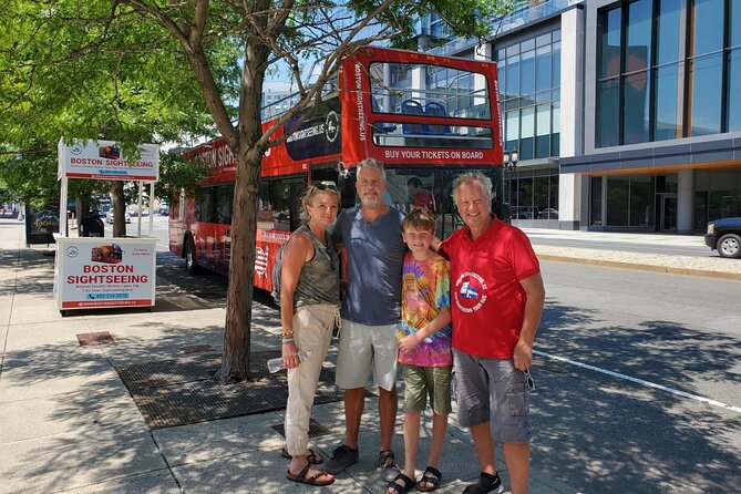Hop-on Hop-off Sightseeing and Freedom Trail Walking Tour - Navigating the Tour