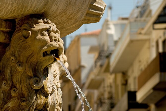 Hop-On Hop-Off Sightseeing Bus Tour in Heraklion - Operational Details