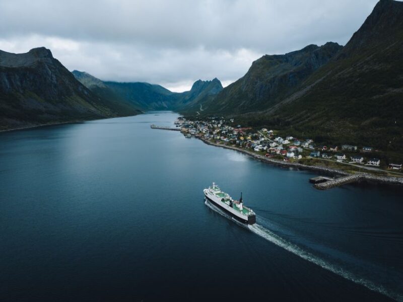 Hop-On/Hop-Off to 30 Places With the Arctic Route in Norway - Comfortable and Safe Buses
