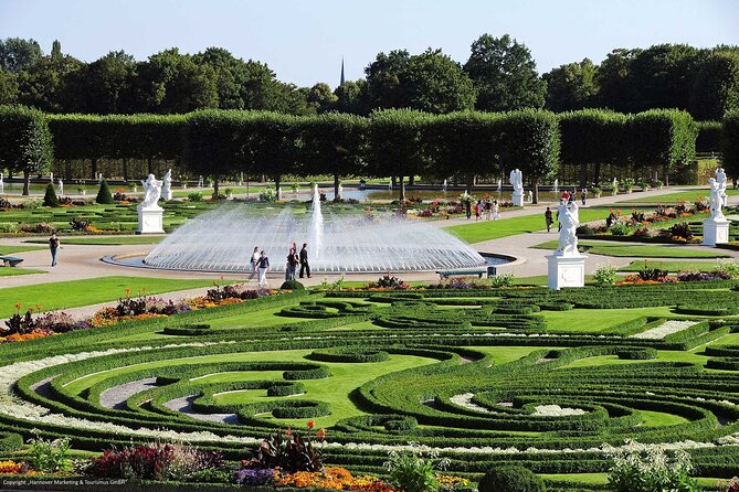 Hop-On Hop-Off Tour in Hanover in a Double-Decker Bus - Tour Duration and Schedule