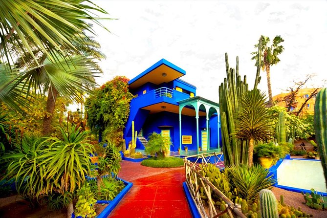 Horse and Carriage Ride With Majorelle Garden - Highlights of the Tour