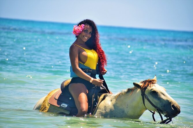 Horse Back Ride With Bamboo Rafting & Limestone Massage Combo From Montego Bay - Dining Options