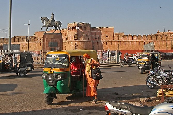 Horse Carriage (Tonga) Tour In The Old City Of Bikaner - Visiting the Jain Temples Spiritual Significance