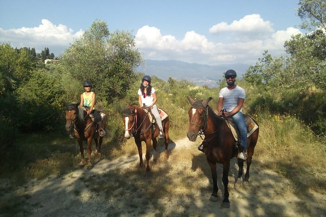 Horse Ride, Olive Oil and Local Foods Tasting in a Tuscan Farm - Accessibility and Medical Considerations