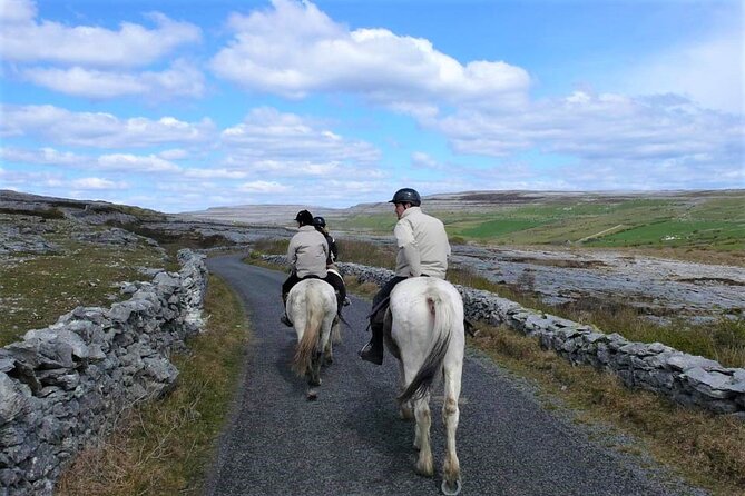 Horse Riding - Dirt Trek Trail. Lisdoonvarna, Clare. Guided. 1 Hour. - Recommended Attire and Accessories