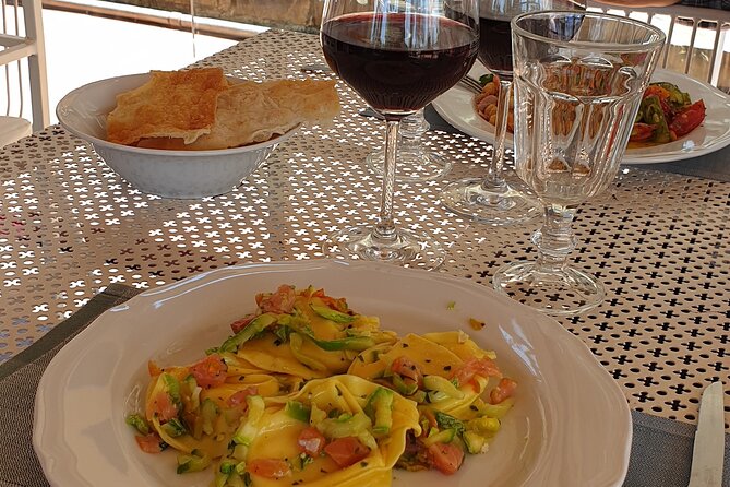Horseback Ride and Gourmet Cuisine in a Historic Food Shop - Tuscanys Culture and History