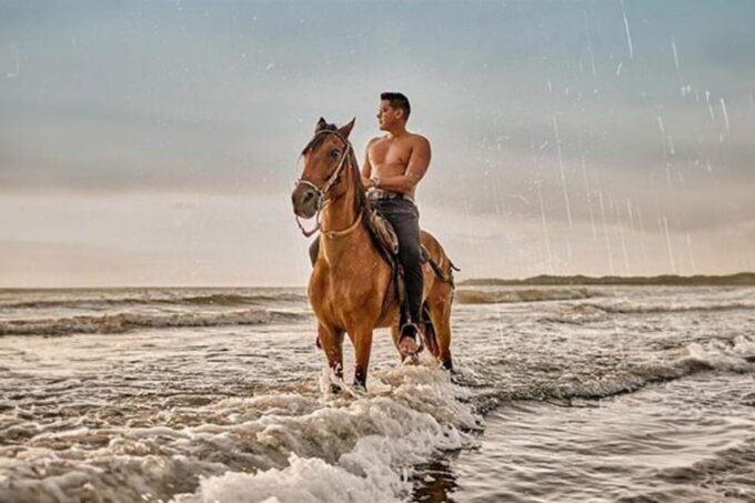 Horseback Riding Along the Beaches of Cartagena at Sunset - Recap