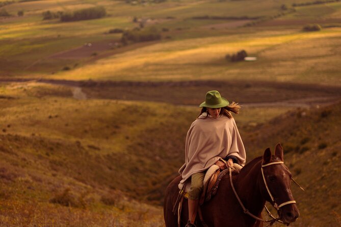 Horseback Riding and Barbecue in a Private Ranch - La Carrera, Mendoza - Exclusive Horseback Riding