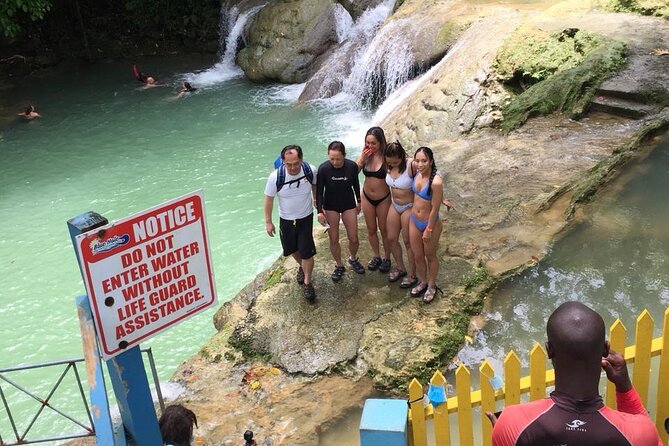 Horseback Riding and Blue Hole Secret Falls Private Tour - Horseback Riding Experience