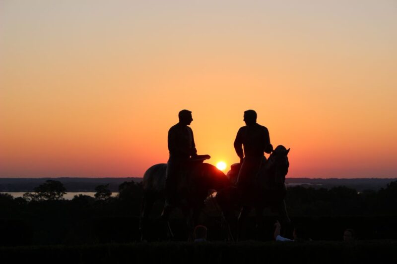 Horseback Riding, Country Bufet and Live Music - Immerse in Natural Beauty