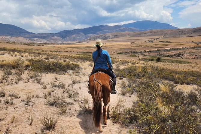 Horseback Riding Maras Moray - Huaynas Expeditions - Discovering Moray Incan Site