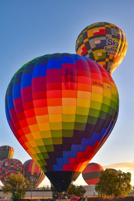 Hot Air Balloon Flight From CDMX + Cave Breakfast - Breakfast in La Cueva