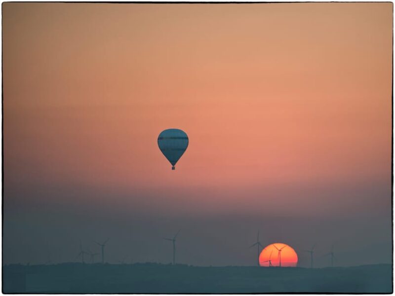 HOT AIR BALLOON RIDE NEAR FROM BARCELONA - Meeting Point and Transportation