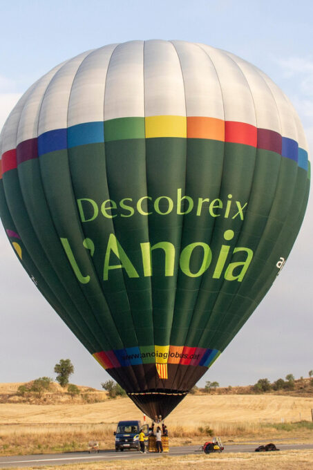HOT AIR BALLOON RIDE NEAR FROM BARCELONA - Weather and Safety Considerations