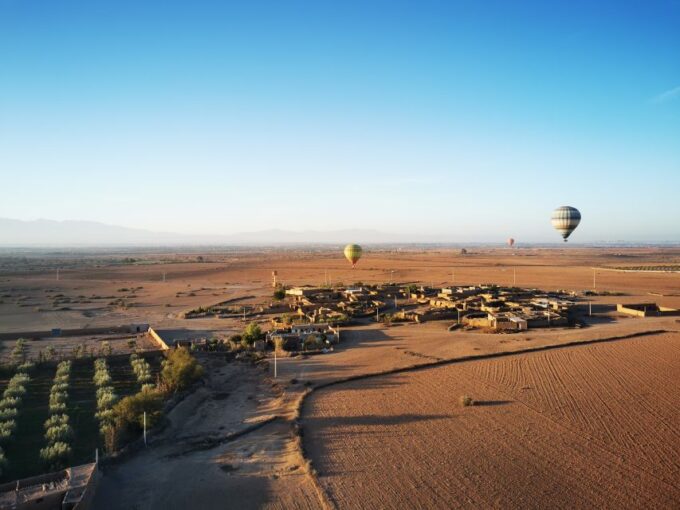 Hot Air Balloon Ride Over Marrakech (Small Group) - Pilots and Flight Qualifications