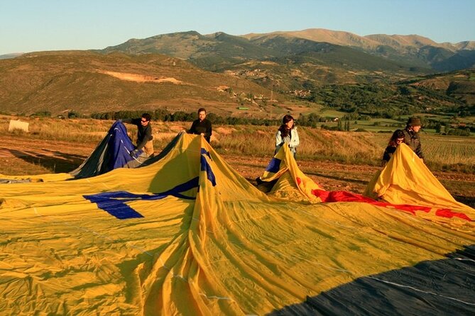 Hot Air Ballooning and Sailing Adventure Tour From Barcelona - Hot Air Balloon Flight