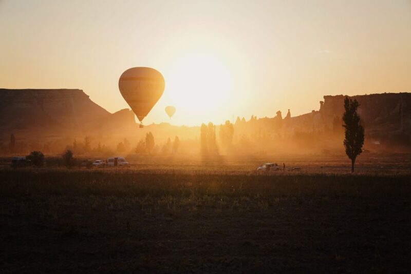 Hot Air Balloons in Goreme Red Valley - Key Points