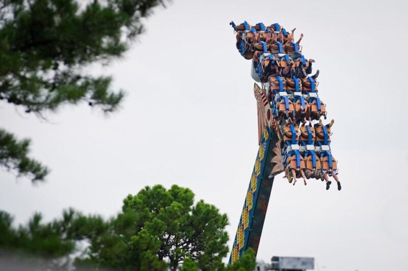 Hot Springs, AR: Magic Springs Theme & Water Park Ticket - Family-Friendly Rides