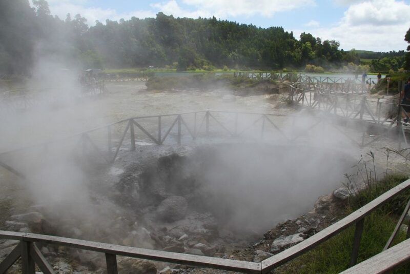 Hot Springs & Waterfalls & Tea Plantation - Experience and Local Delights