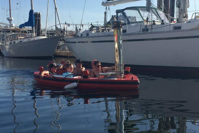 Hot Tub Boat Victoria - Exploring Victoria Harbour by Boat