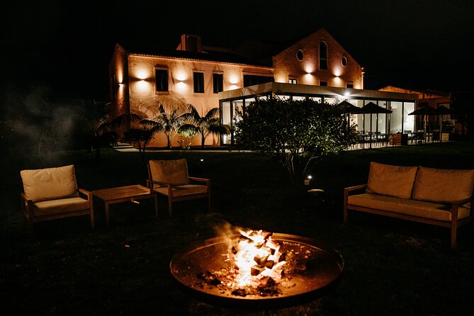 Hot Water Pool Bath Inside Pineapple Plantation & Dinner - Dining at the Hotel Restaurant