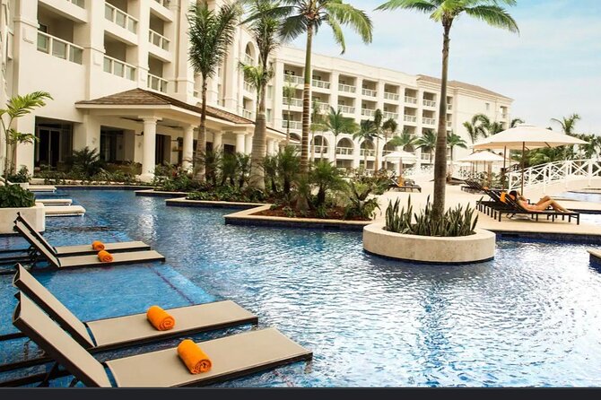 Hotels in Montego Bay Private Transfers - About Your Stay
