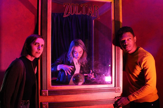 Houdinis Workshop - Solving Puzzles to Escape