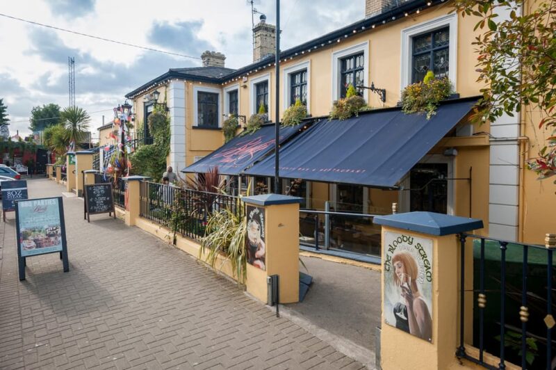 Howth, Dublin: Private Irish Pub Rental With Drinks and Food - Meeting Point and Accessibility